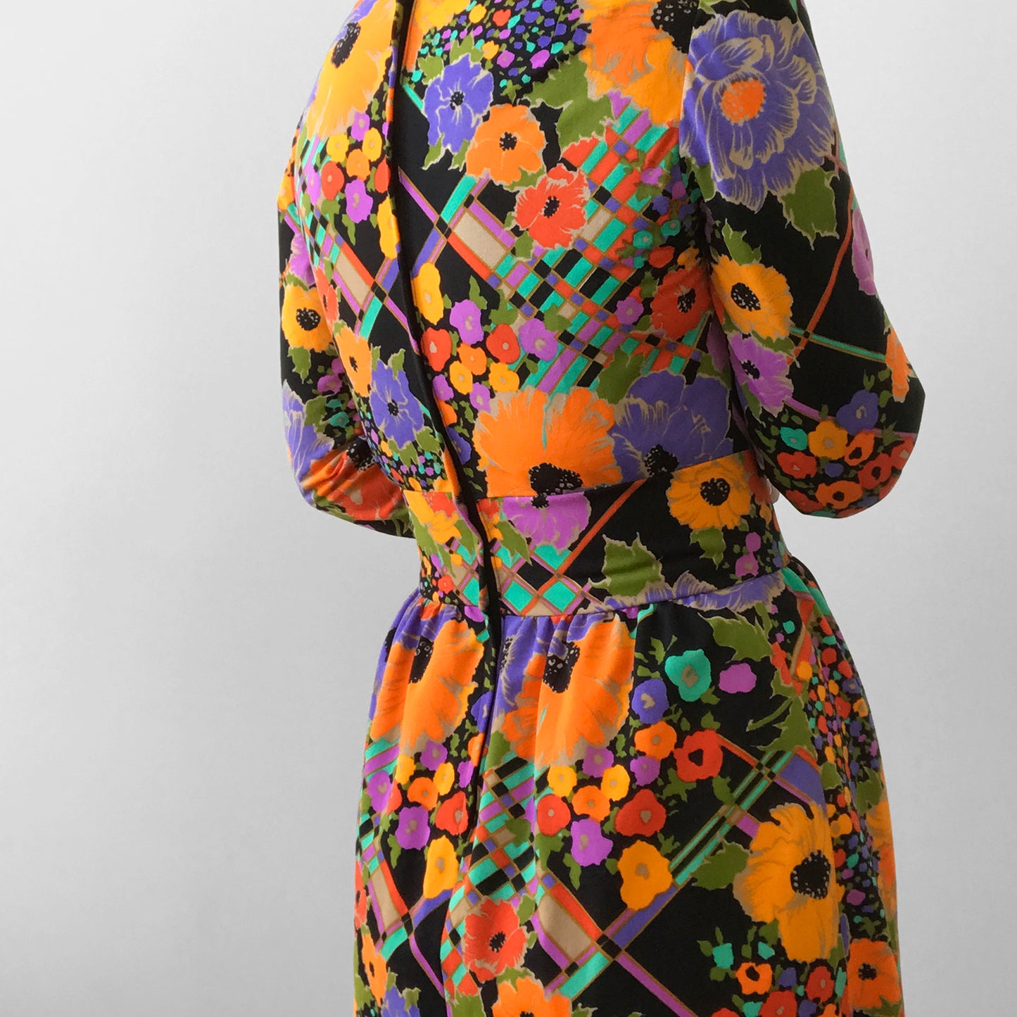 1960s - 1970s Floral Patterned Bohemian Floor-Length Long-Sleeve High-Collar Neck