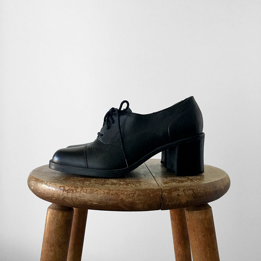 1990s Black Leather Lace-Up Block Heeled Shoes