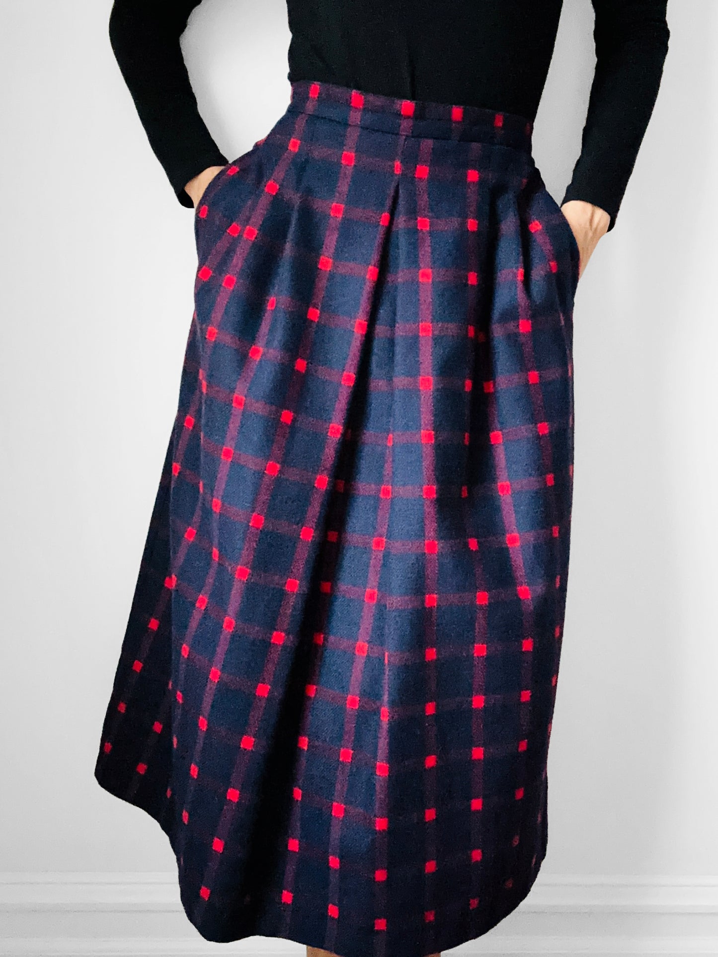 1960s-1970s Navy and Red Plaid Wool Inverted Pleat A-Line Pocketed Midi-Length Skirt - Waist 26.5