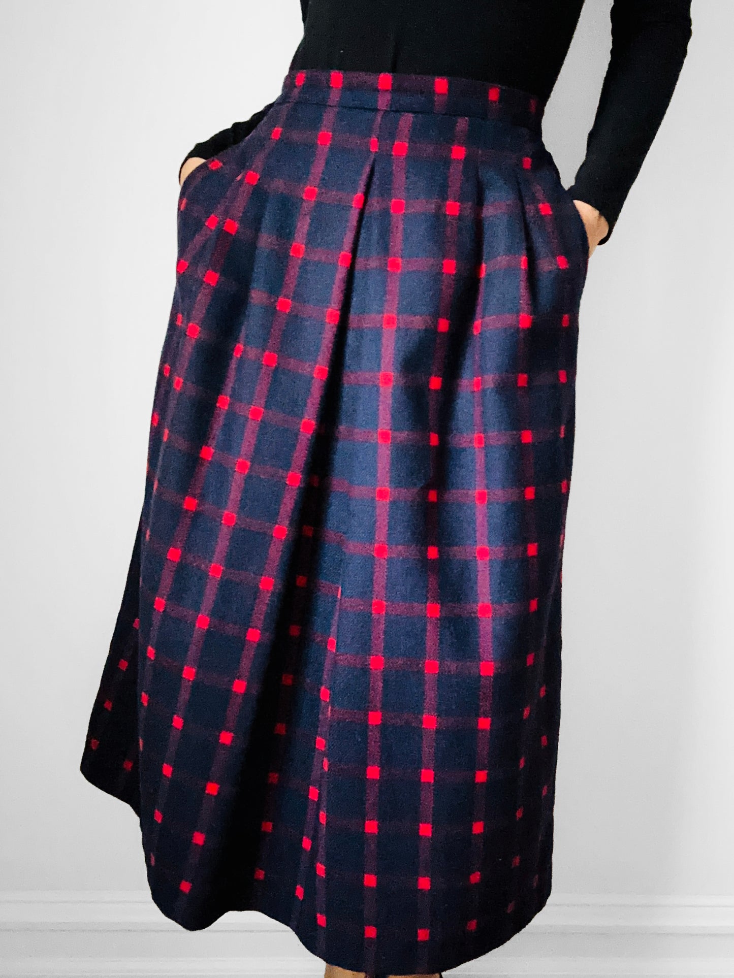 1960s-1970s Navy and Red Plaid Wool Inverted Pleat A-Line Pocketed Midi-Length Skirt - Waist 26.5