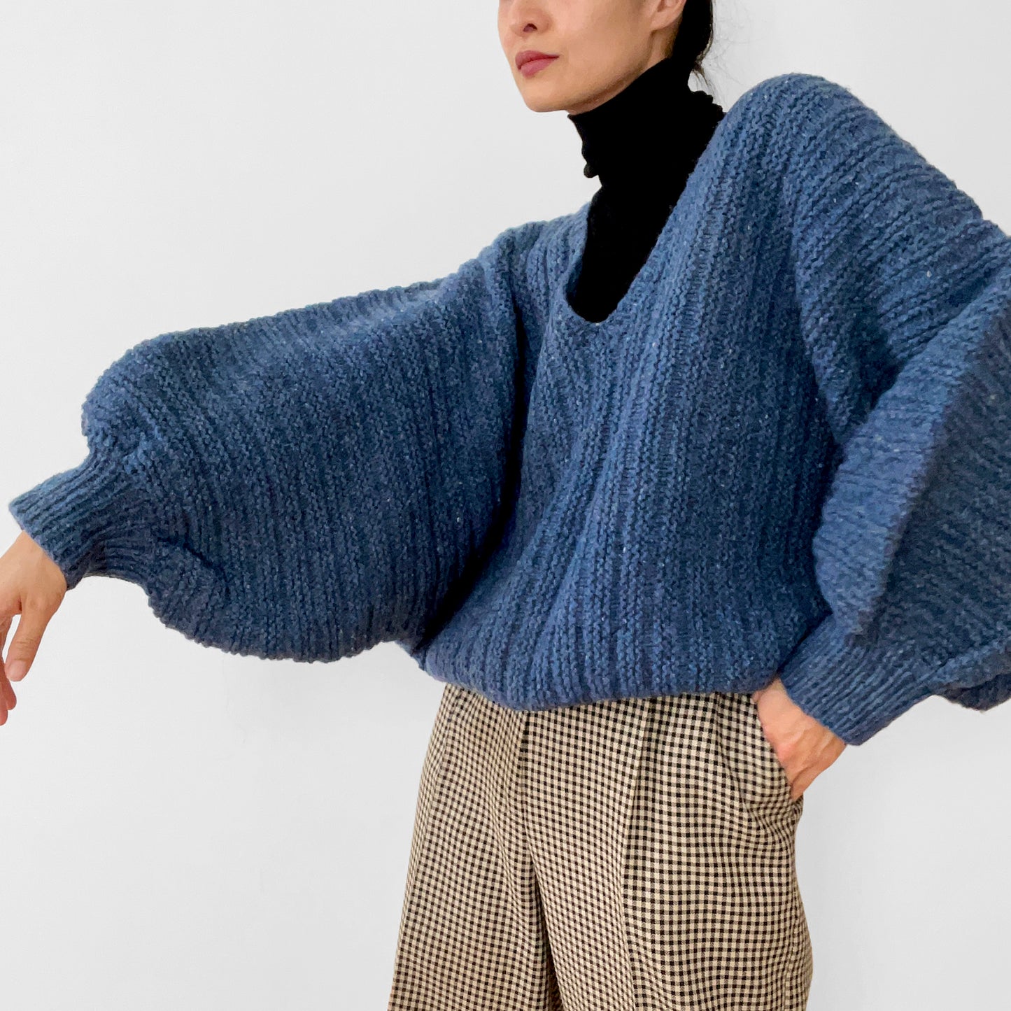 1980s Blue Bubble Sleeve Handmade Wool Sweater