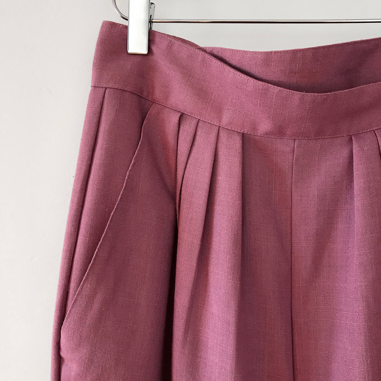 1980s Dusty Rose High-Waisted Pleated Cotton Pants