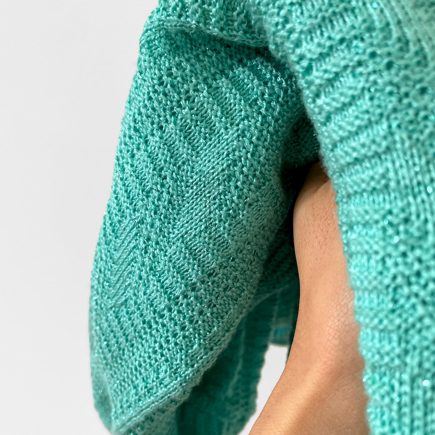 1980s Mint Green Lightweight Knit Pullover Sweater