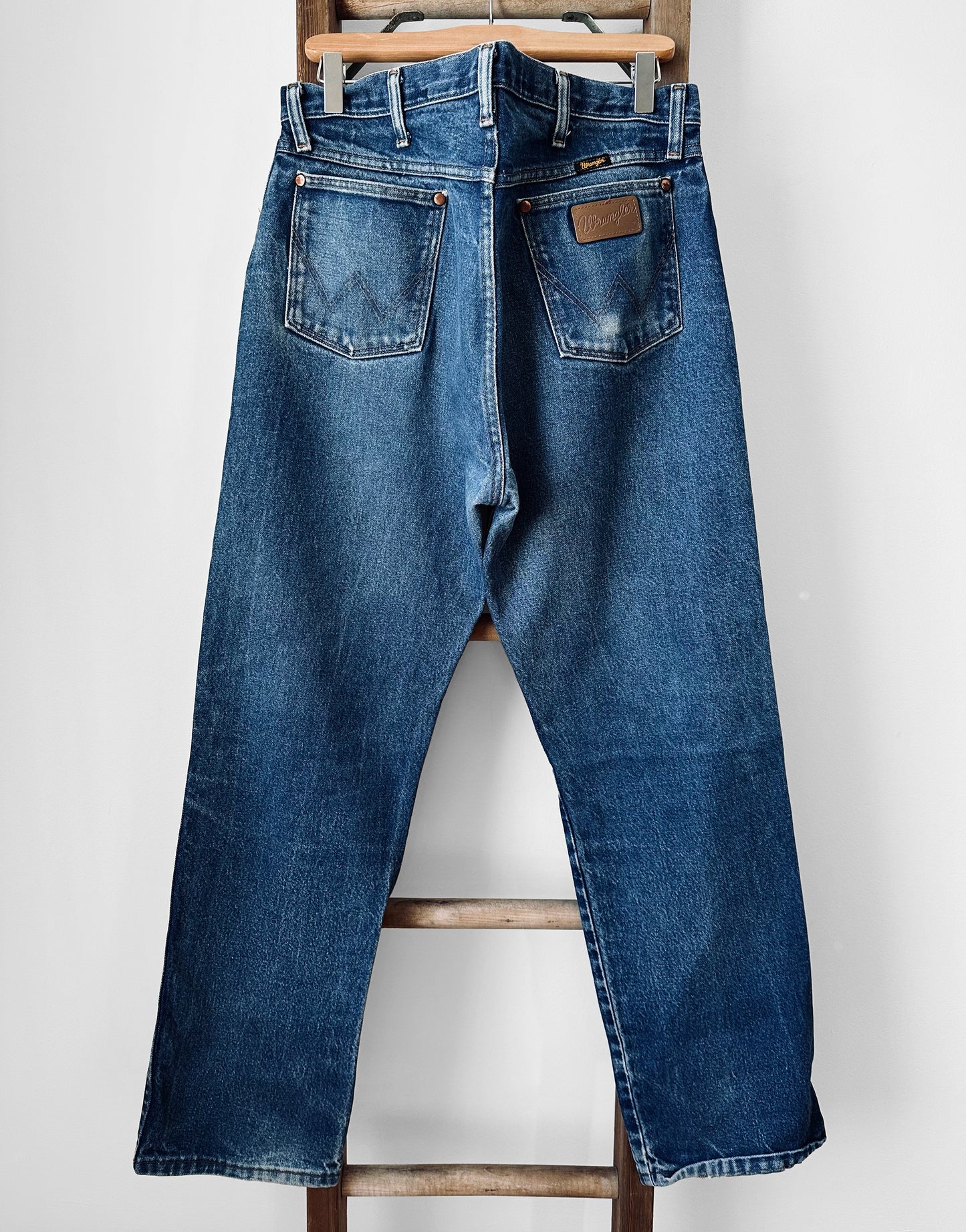 Modern Vintage Well-Worn Standard Wash Heavy Distressed WRANGLER Straight Leg Denim Jeans - 34 x 32