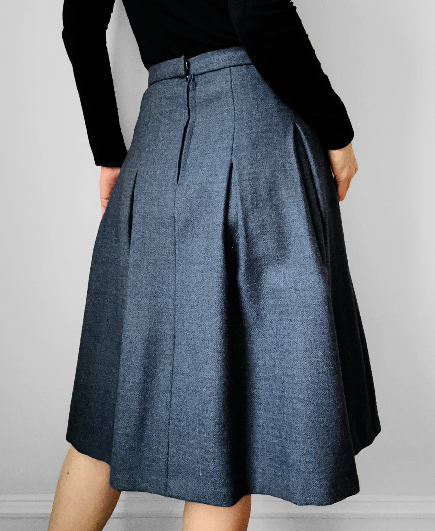 1960s Slate Blue Grey Inverted Pleat Fit and Flare Wool Lined Skirt - XL/XXL