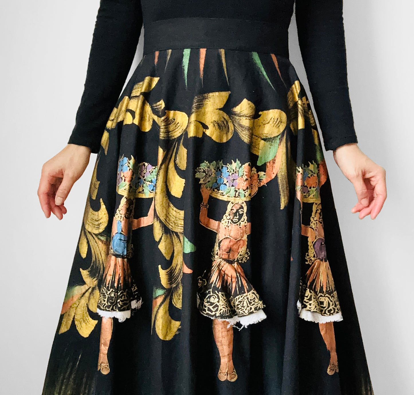 1960s Black Hand-Painted Lady 3D Tied Waist Belted Fit and Flare Hoop Skirt - Waist 24-26