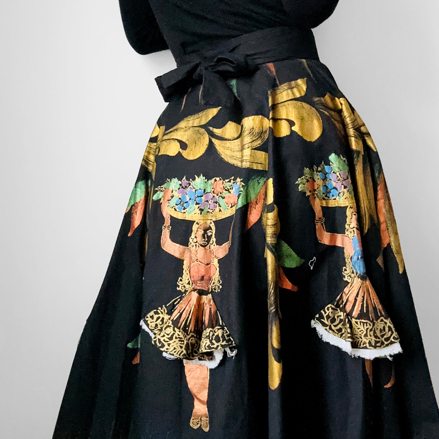 1960s Black Hand-Painted Lady 3D Tied Waist Belted Fit and Flare Hoop Skirt - Waist 24-26