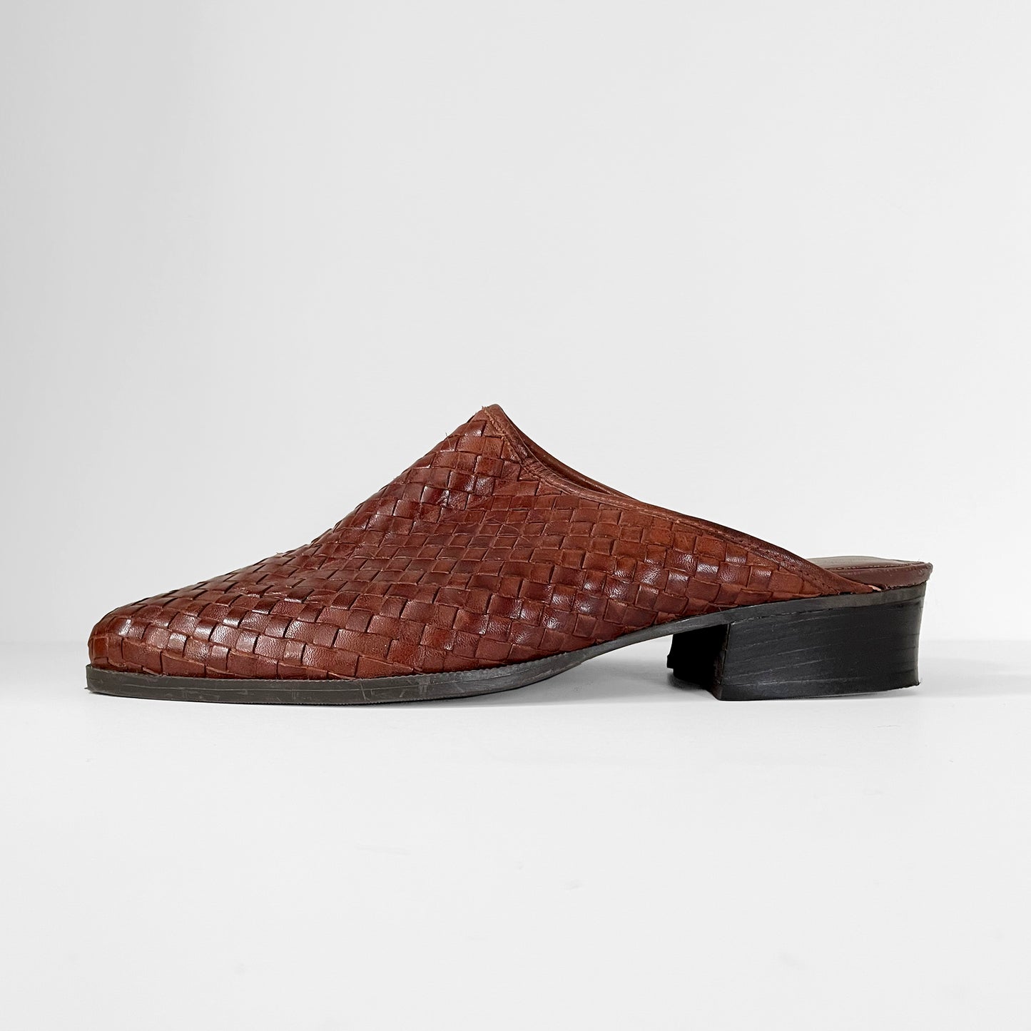 1990s Saddle Brown Woven Leather Low-Heel Slip-On Flats