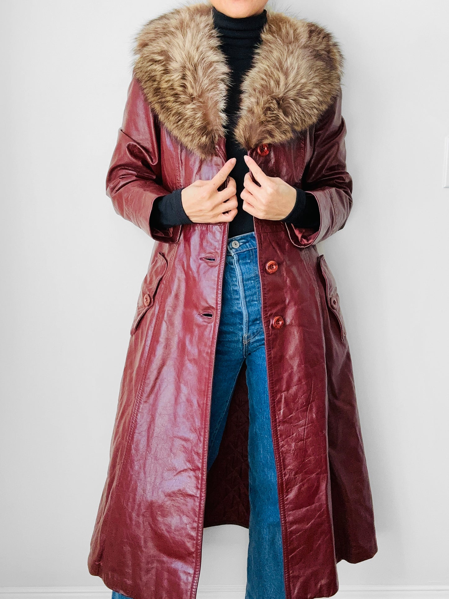 1970s Maroon Fur Collar Made in Canada Fitted Quilted Lining Coat - S/M