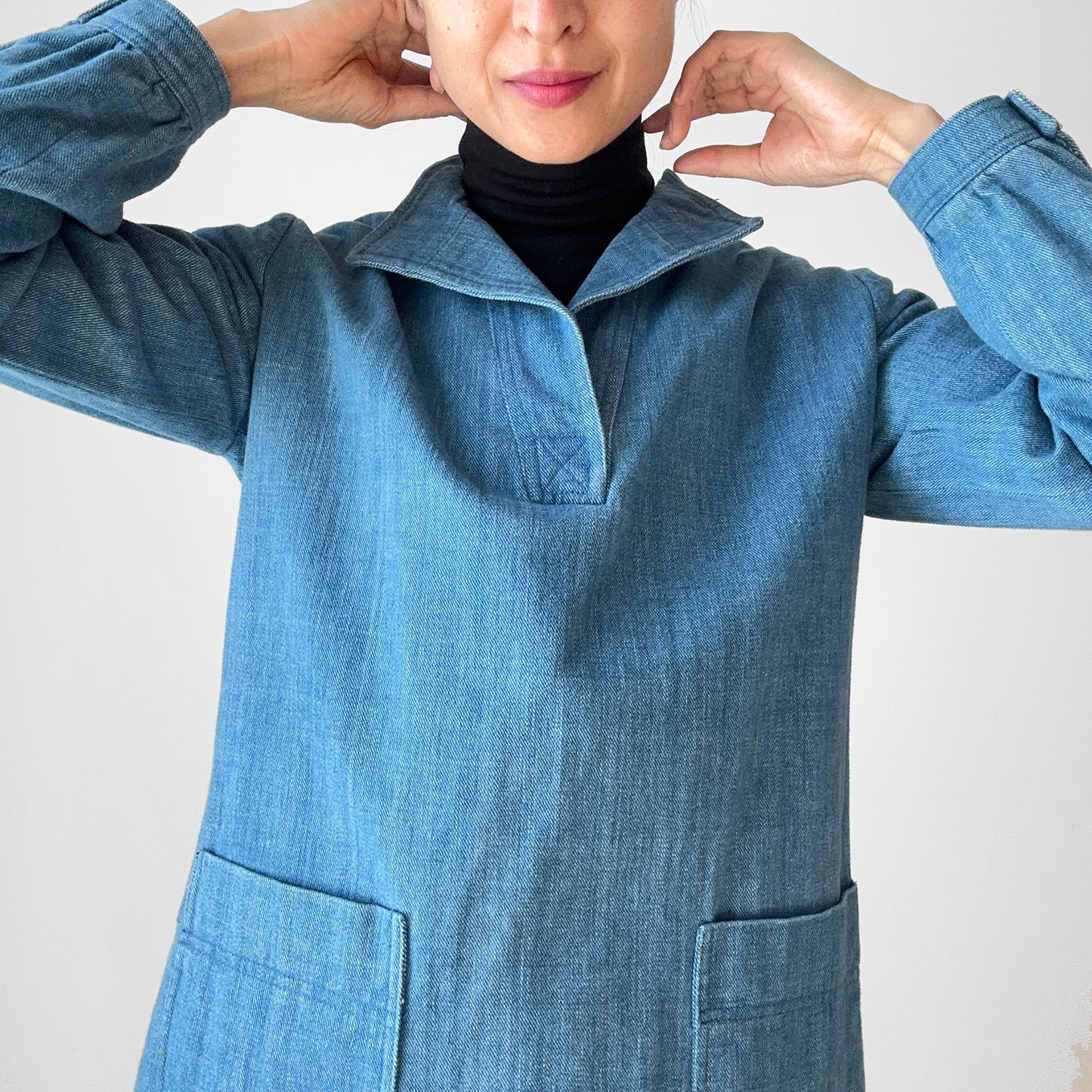 1960s - 1970s Soft Light Wash Denim Chambray Zip Back Shirt - S/M