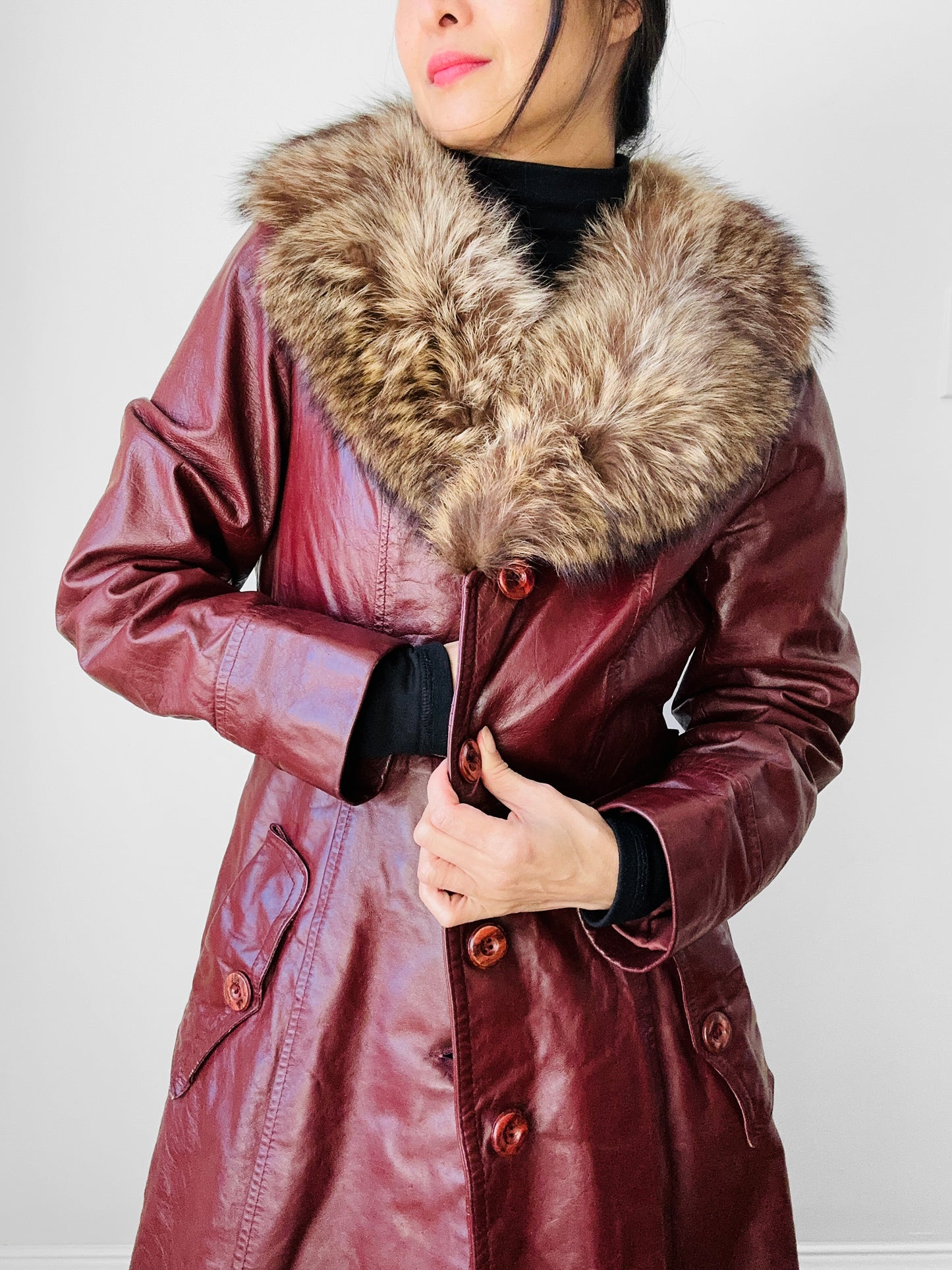 1970s Maroon Fur Collar Made in Canada Fitted Quilted Lining Coat - S/M