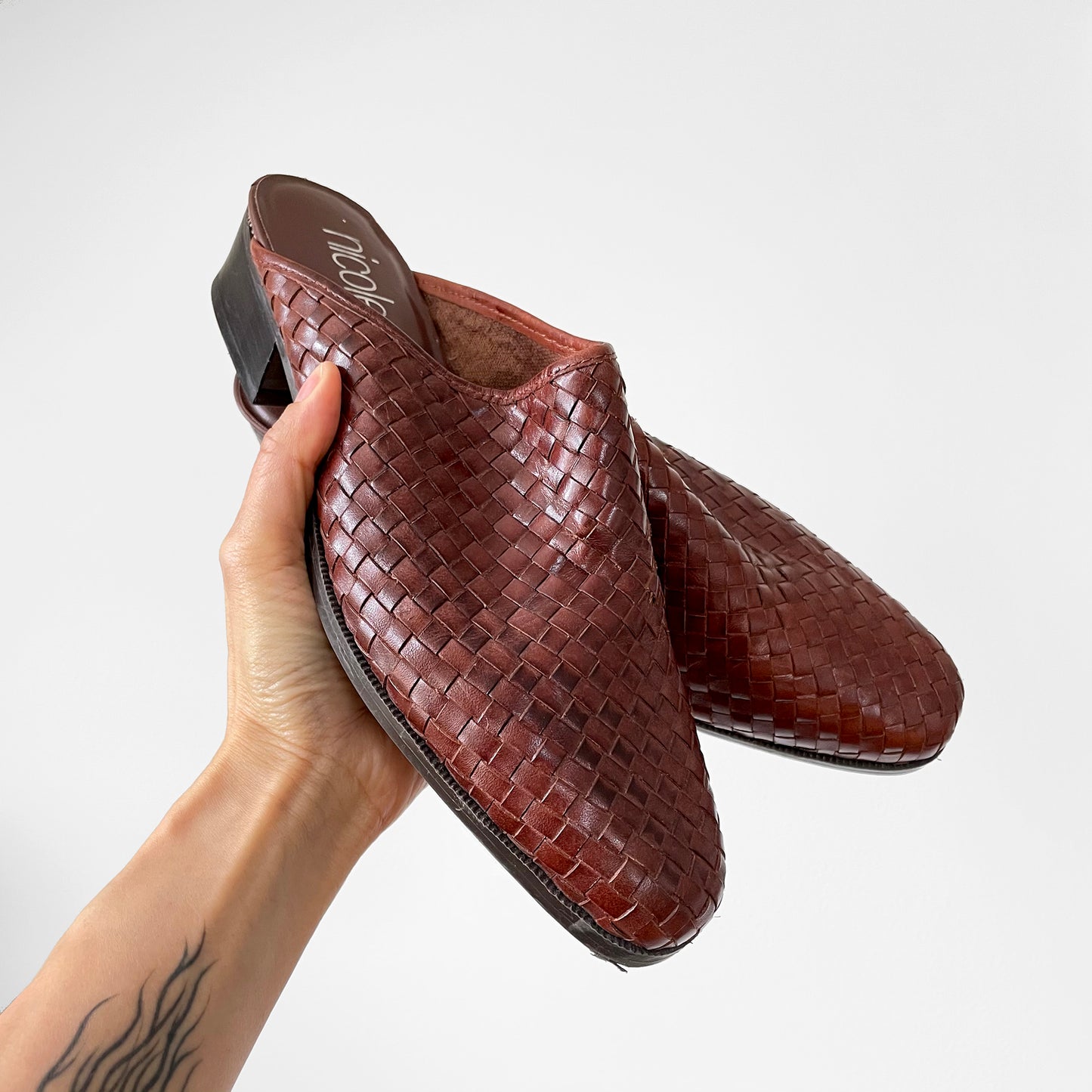 1990s Saddle Brown Woven Leather Low-Heel Slip-On Flats