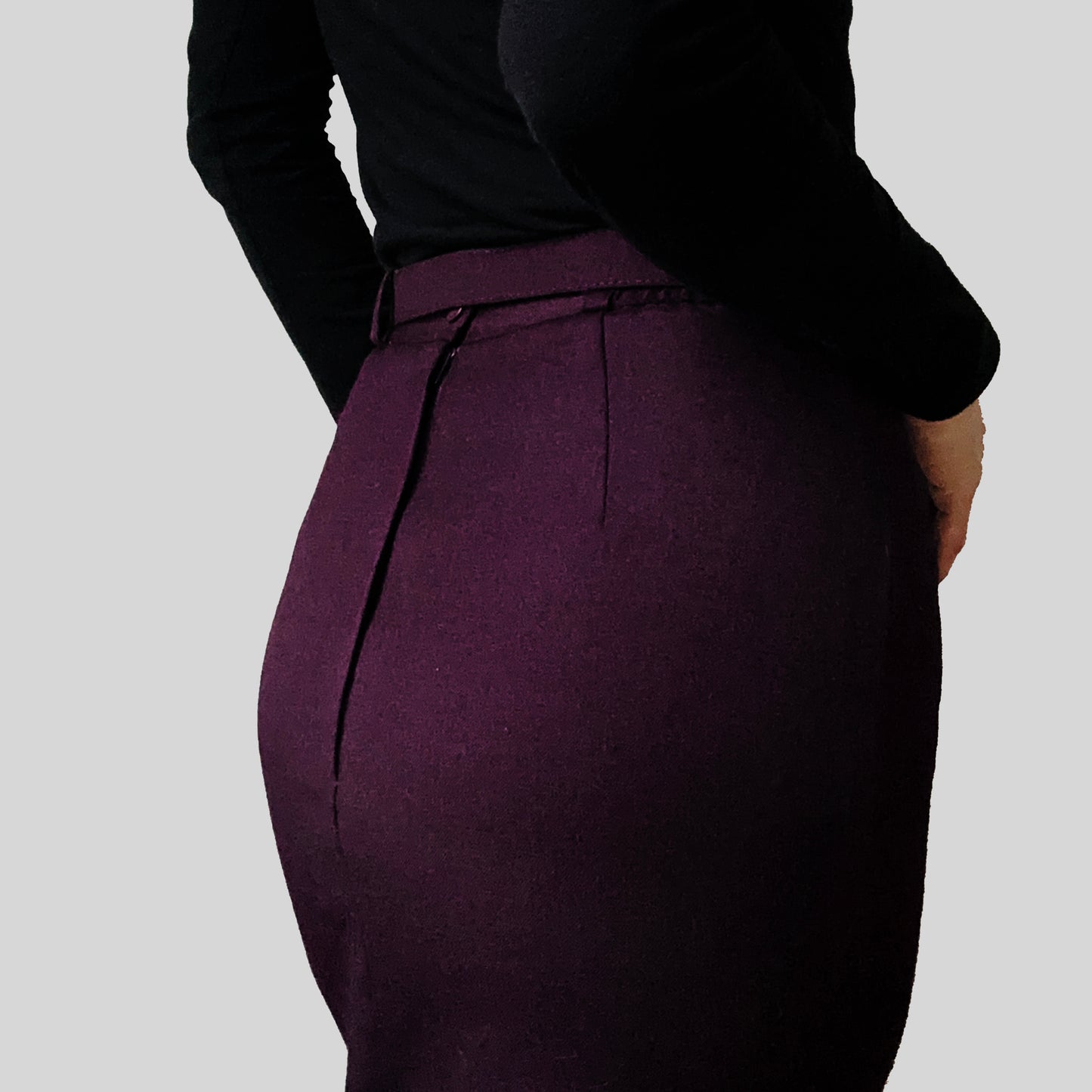 1980s Eggplant Purple Wool Fitted Belted Pencil Skirt - Sz.2 / XXS