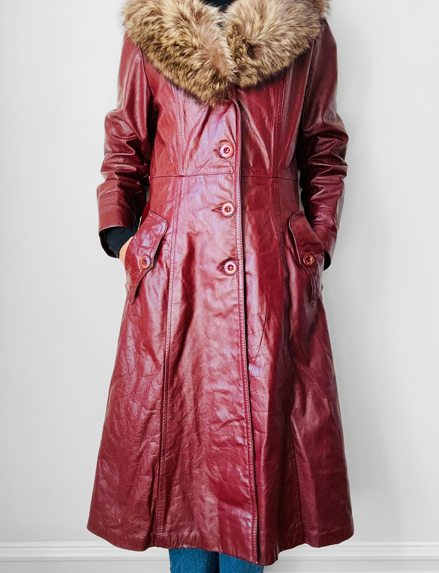 1970s Maroon Fur Collar Made in Canada Fitted Quilted Lining Coat - S/M