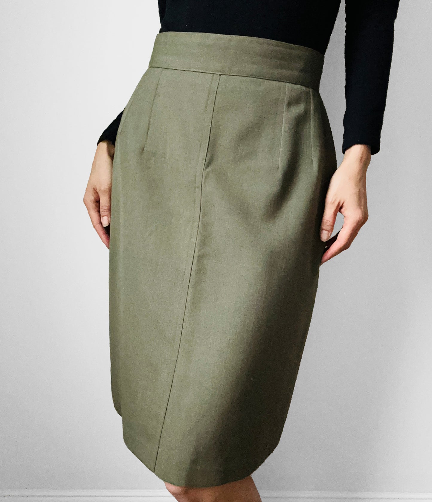 1980s Olive Green High-Waisted Knee-Length Fitted Skirt - Waist 26.5