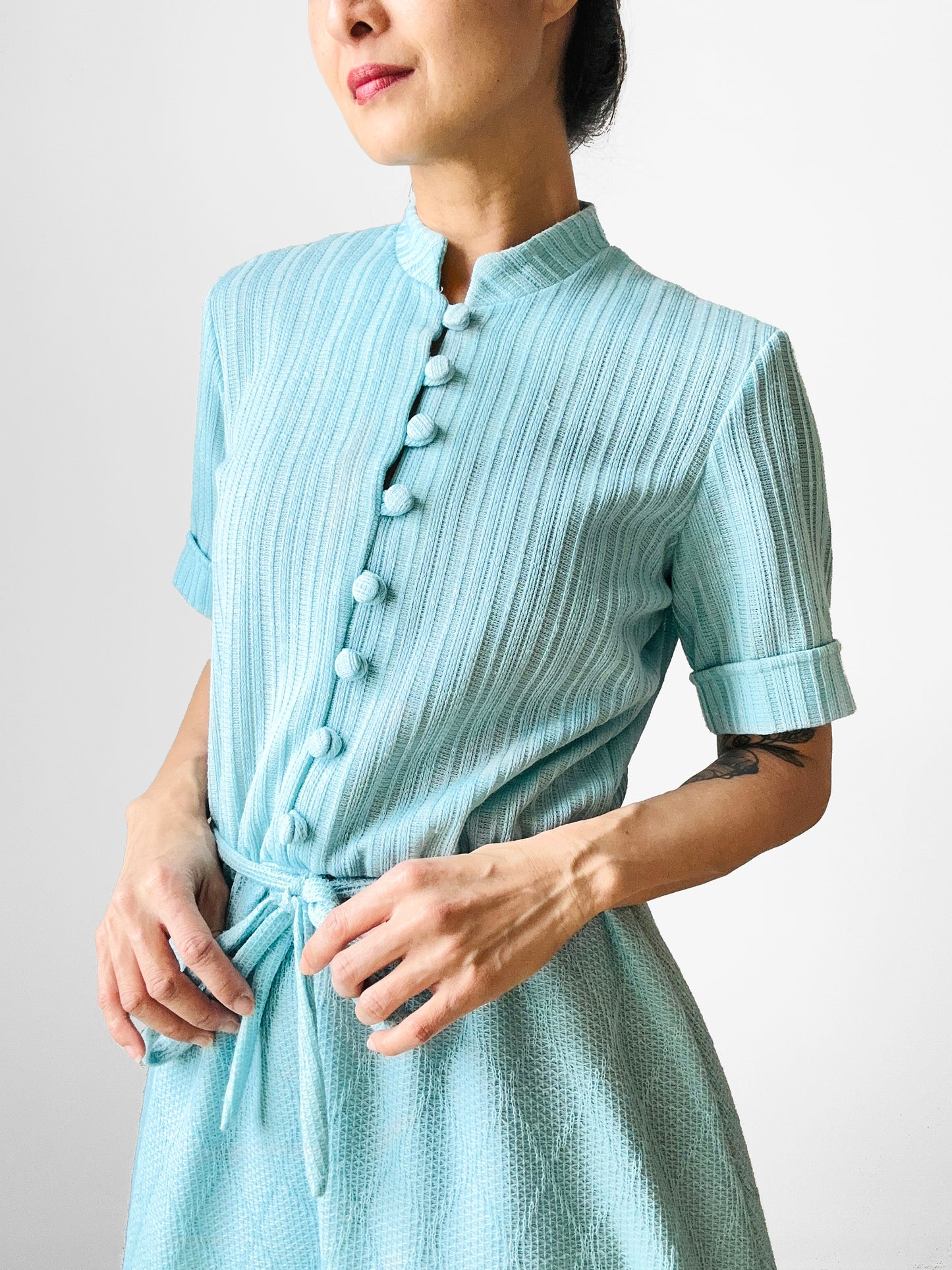 1960s Turquoise Button-Front Tied-Waist Short-Sleeve Textured Knit Dress - Sz. S