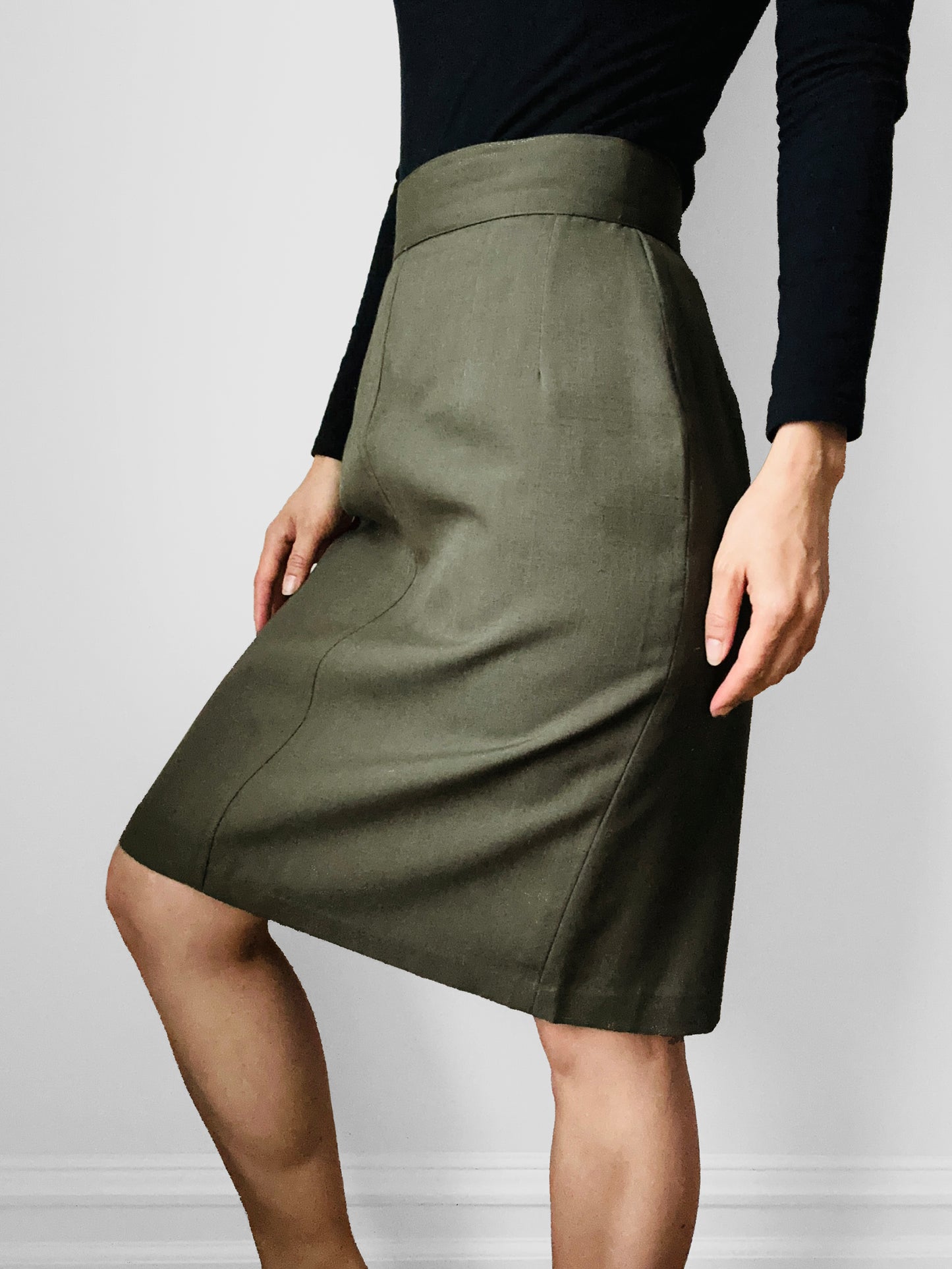 1980s Olive Green High-Waisted Knee-Length Fitted Skirt - Waist 26.5