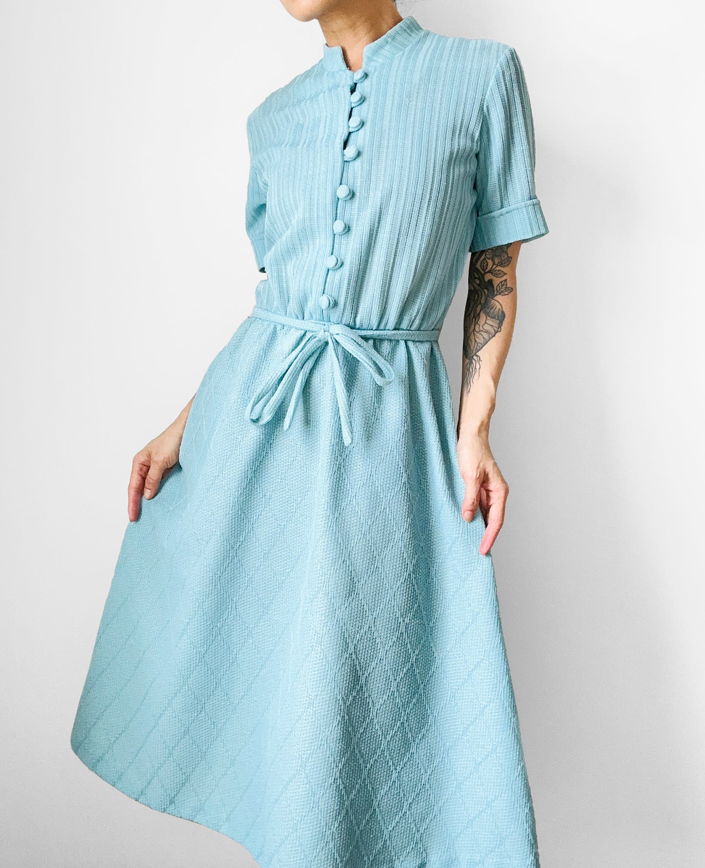 1960s Turquoise Button-Front Tied-Waist Short-Sleeve Textured Knit Dress - Sz. S