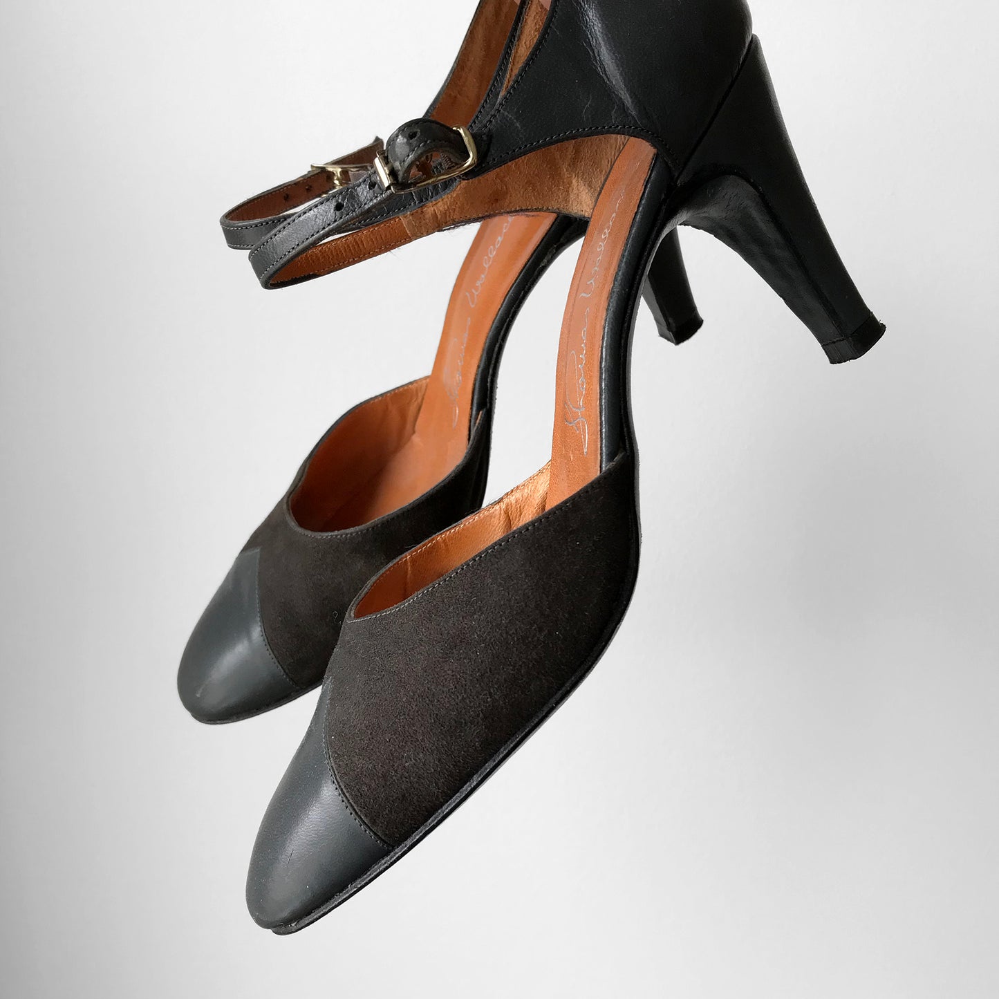 1970s Thomas Wallace Grey Suede and Leather Mary Jane High Heel Pumps