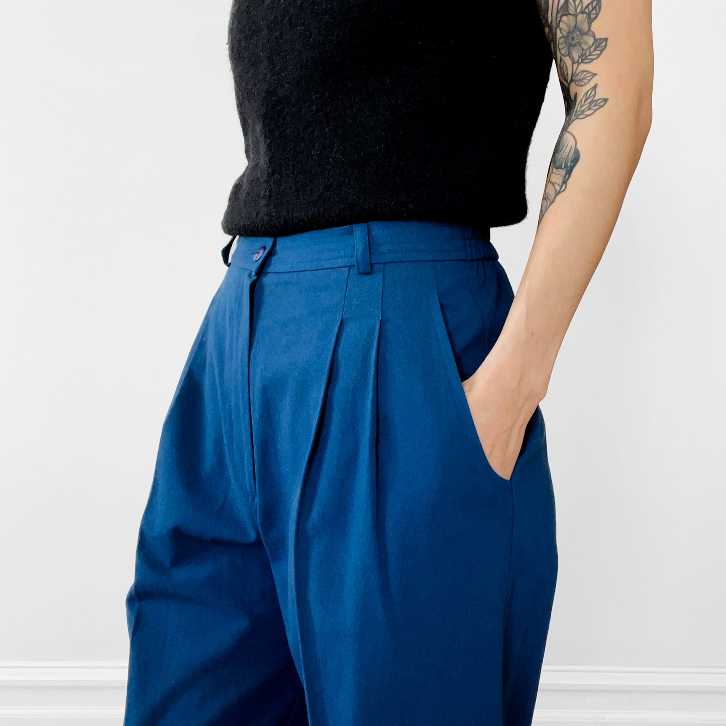 1980s Blue High-Waisted Pleated Tapered-Leg Pants