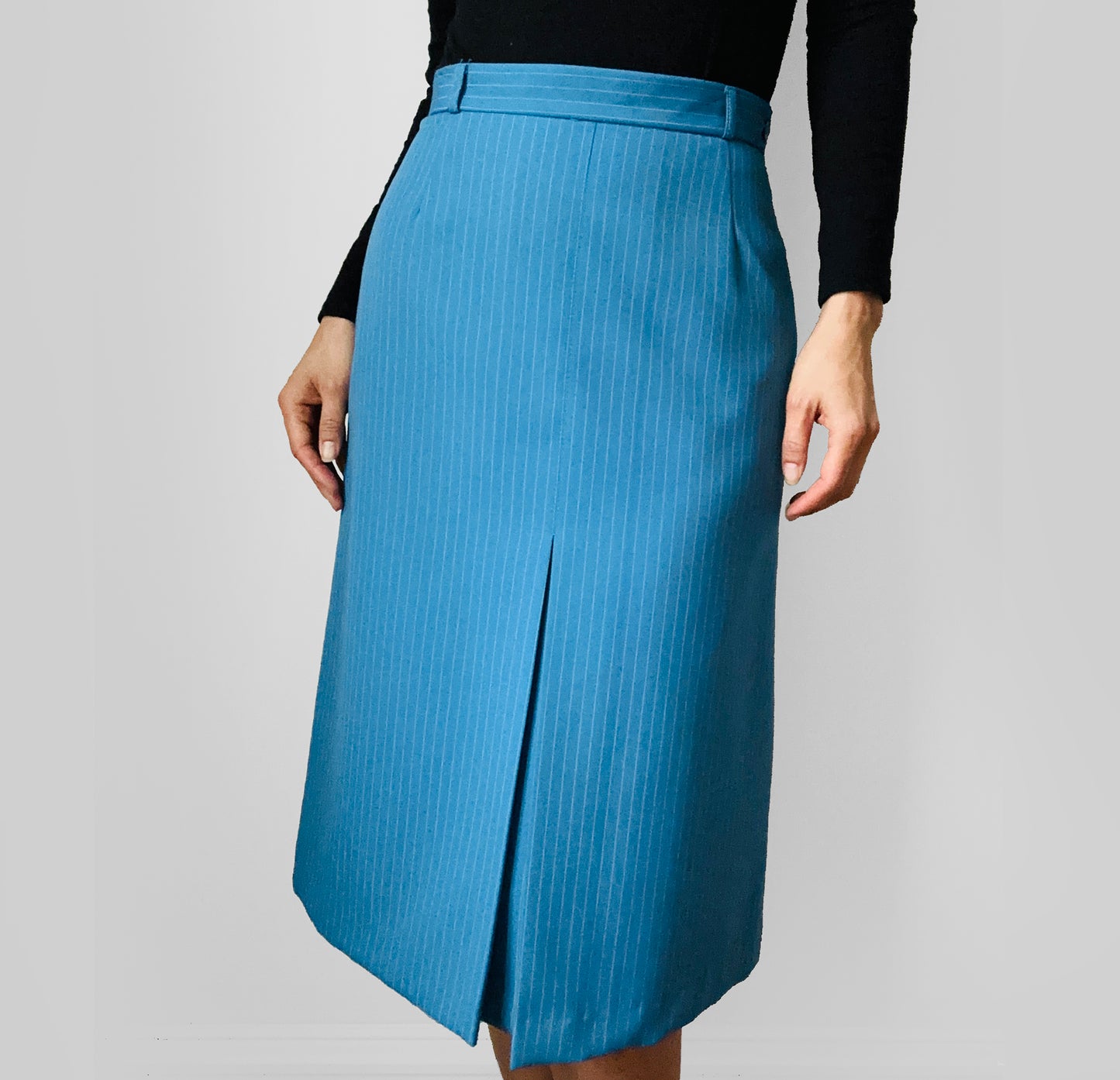 1970s Sky Blue and White Pinstripe Inverted Pleat High-Waisted A-Line Skirt - XS/S