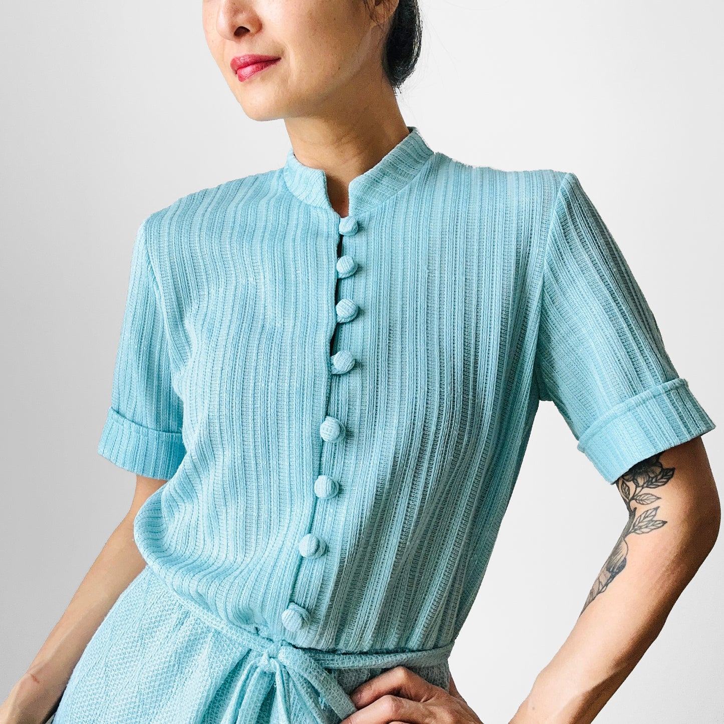 1960s Turquoise Button-Front Tied-Waist Short-Sleeve Textured Knit Dress - Sz. S