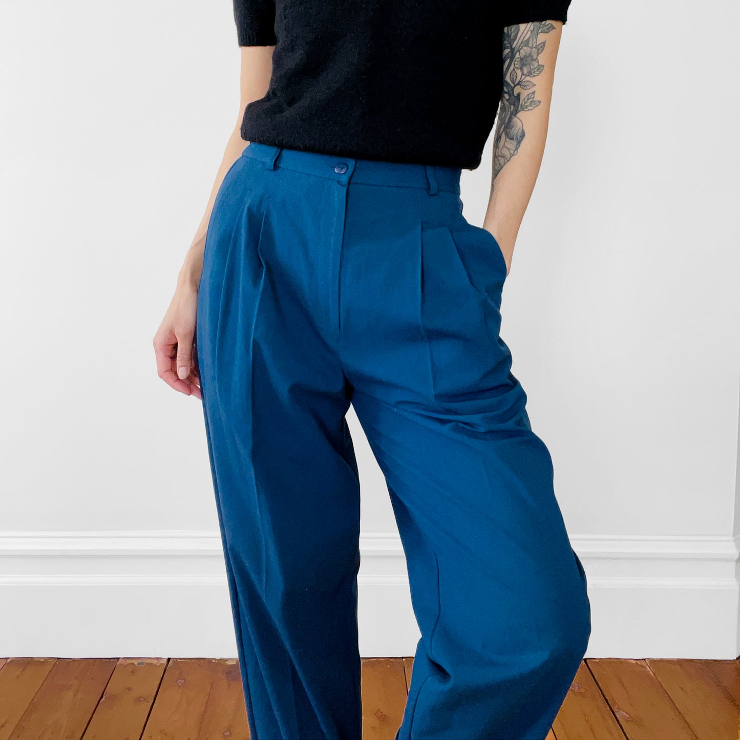 1980s Blue High-Waisted Pleated Tapered-Leg Pants